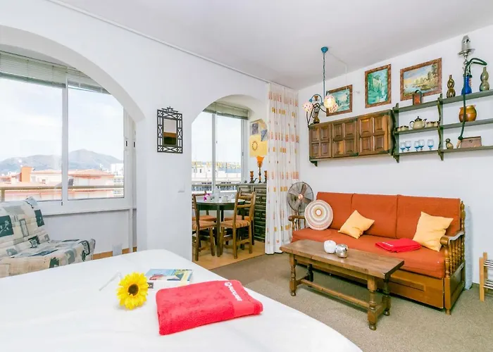 Center-20 By Interhome Appartement Roses
